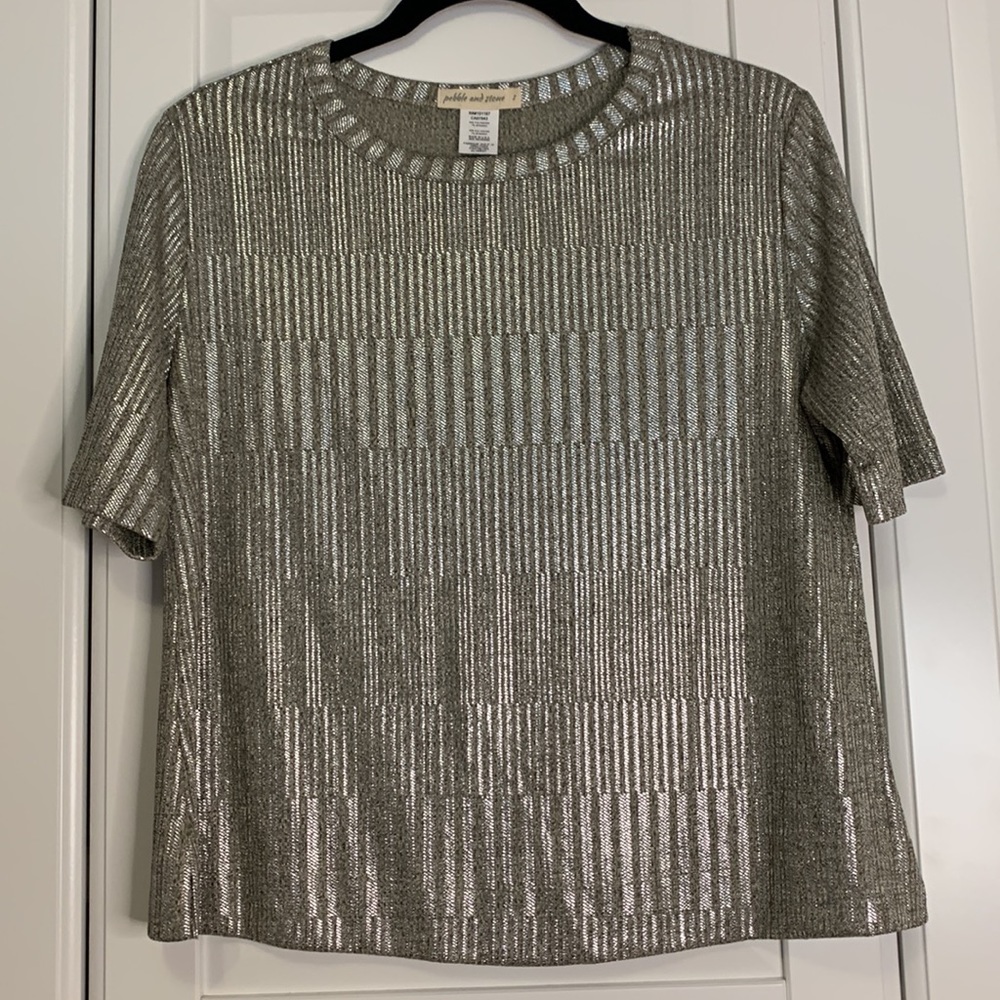 2/ $10 🌶️Pebble and Stone Blouse Size S